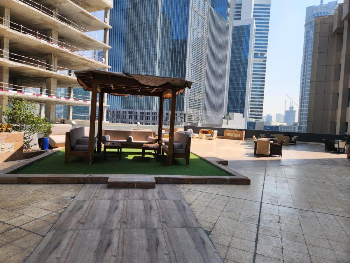 Furnished Studio apartment near Business Bay Metro Station Dubai Esterno foto