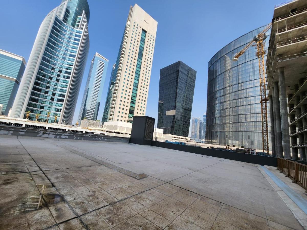 Furnished Studio apartment near Business Bay Metro Station Dubai Esterno foto