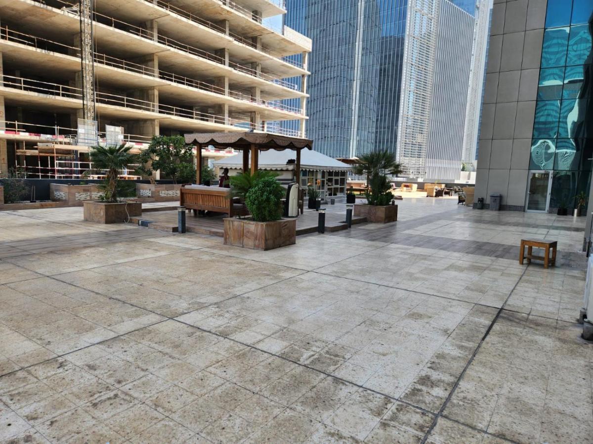 Furnished Studio apartment near Business Bay Metro Station Dubai Esterno foto